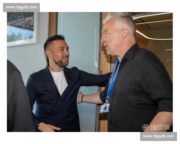 波尔图传奇若热 - 科斯塔离世前最后签名曝光：球迷含泪回忆 “他当时还笑着和我打招呼”